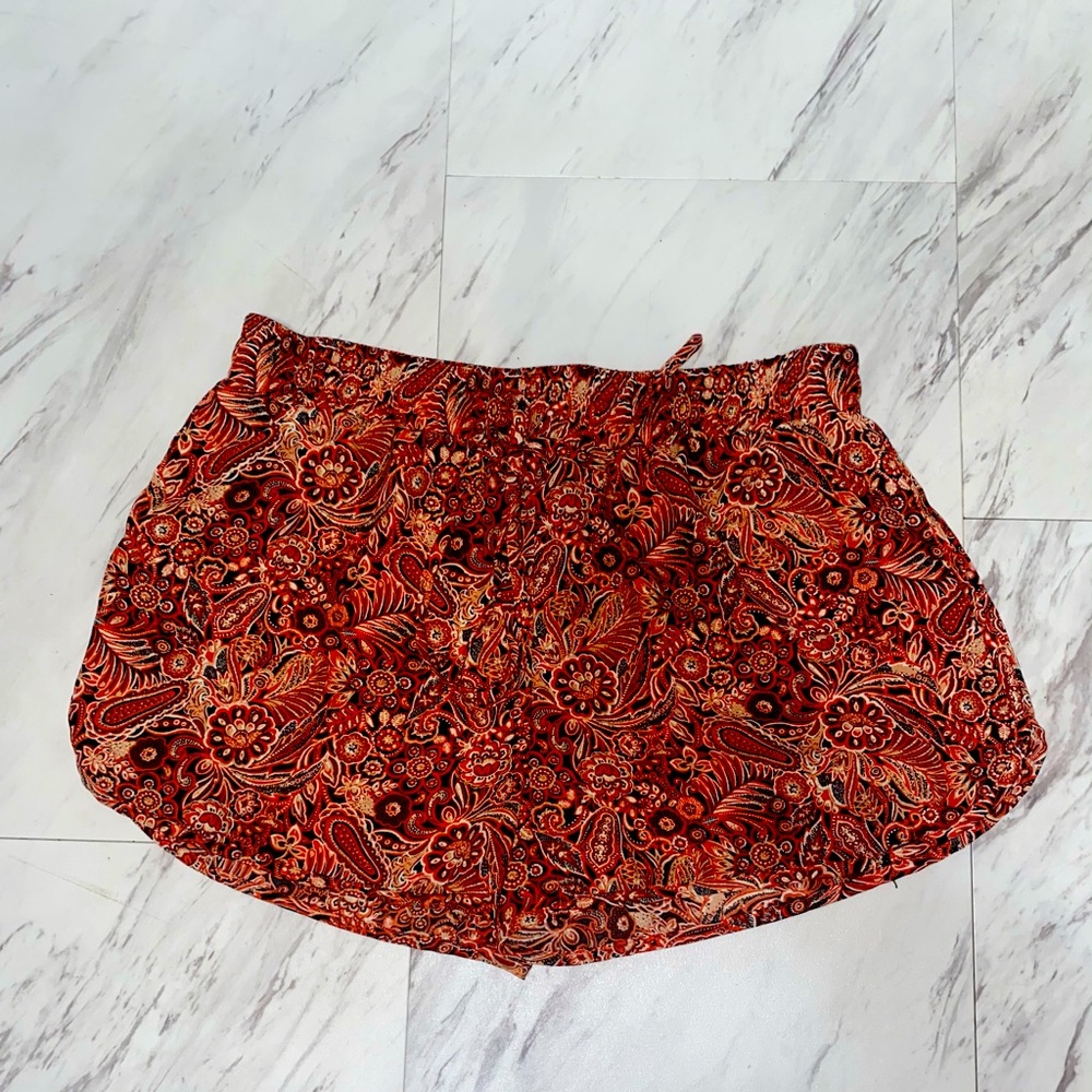 Loose Paisley Shorts